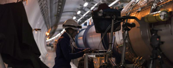 Tests in de LHC naar aanleiding van de kortsluiting van vorige week