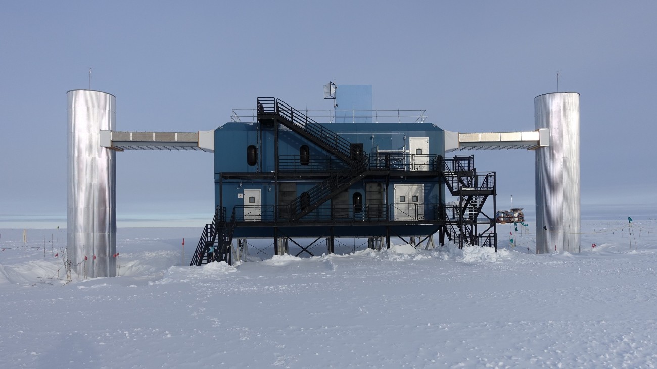 neutrino IceCube